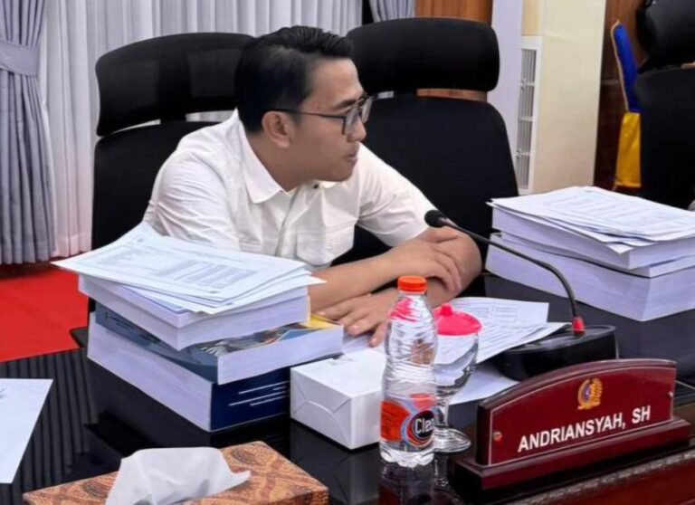 Gerindra “Mendadak Gagu” di Tengah Riuh Dukungan Pansus Plasma Batu Bara